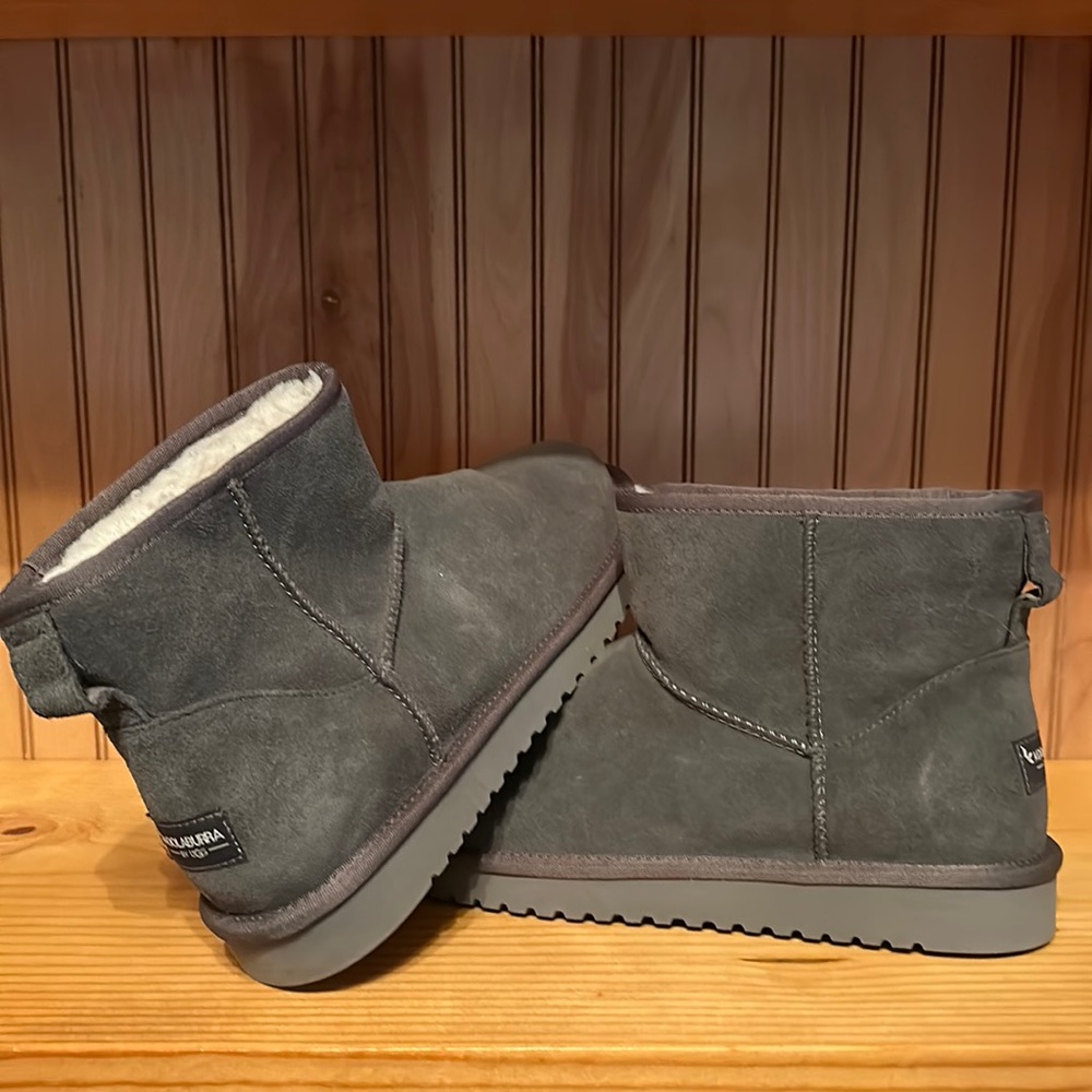 Koolaburra by UGG mini women boots 10